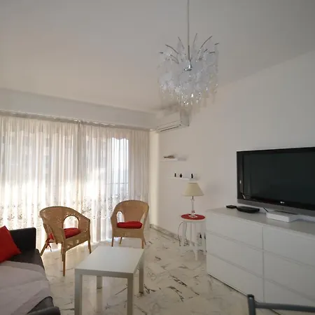 Le Nadia Apartment Nizza